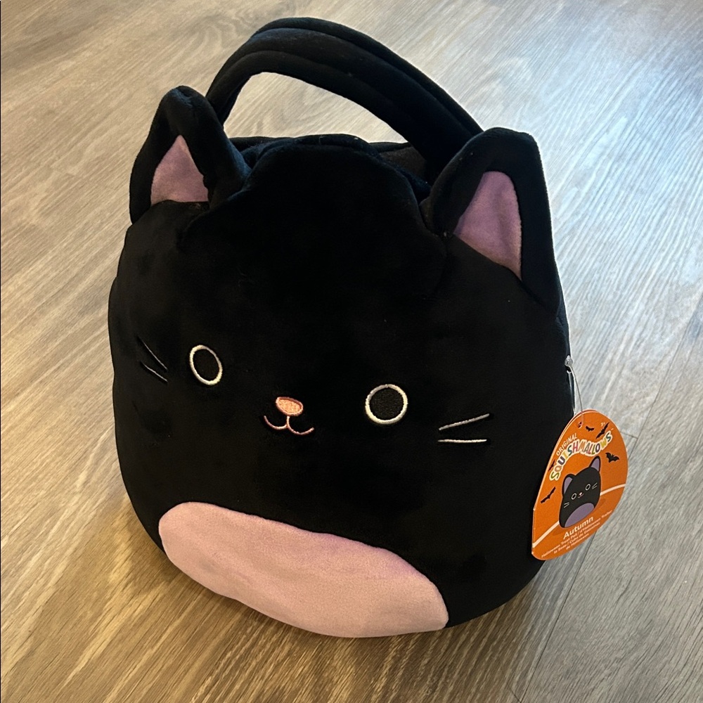 Squishmallows original “autumn” Halloween basket